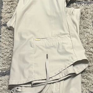 Women's Cream Scrub Set